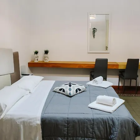 Bruca House * Катания